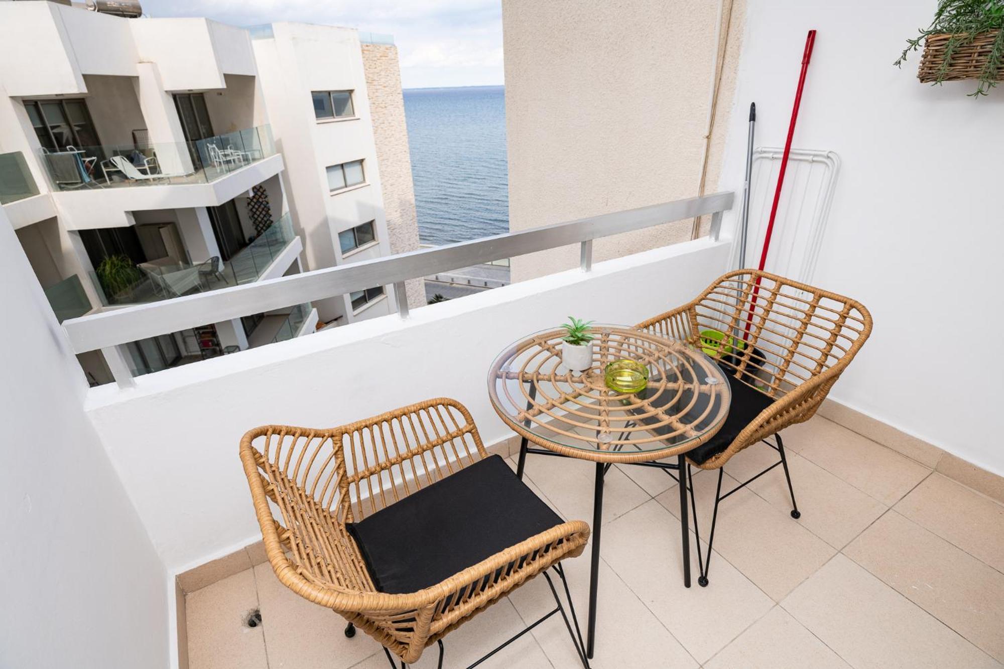 Lazuli Beach & Pool Apartment 501 Lárnaca Exterior foto